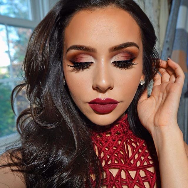 Makeup With Red Eyeshadow