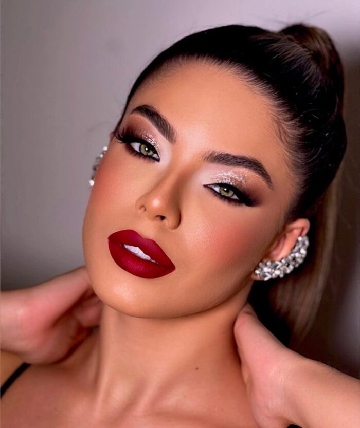 Maquiagem Com Batom Vermelho